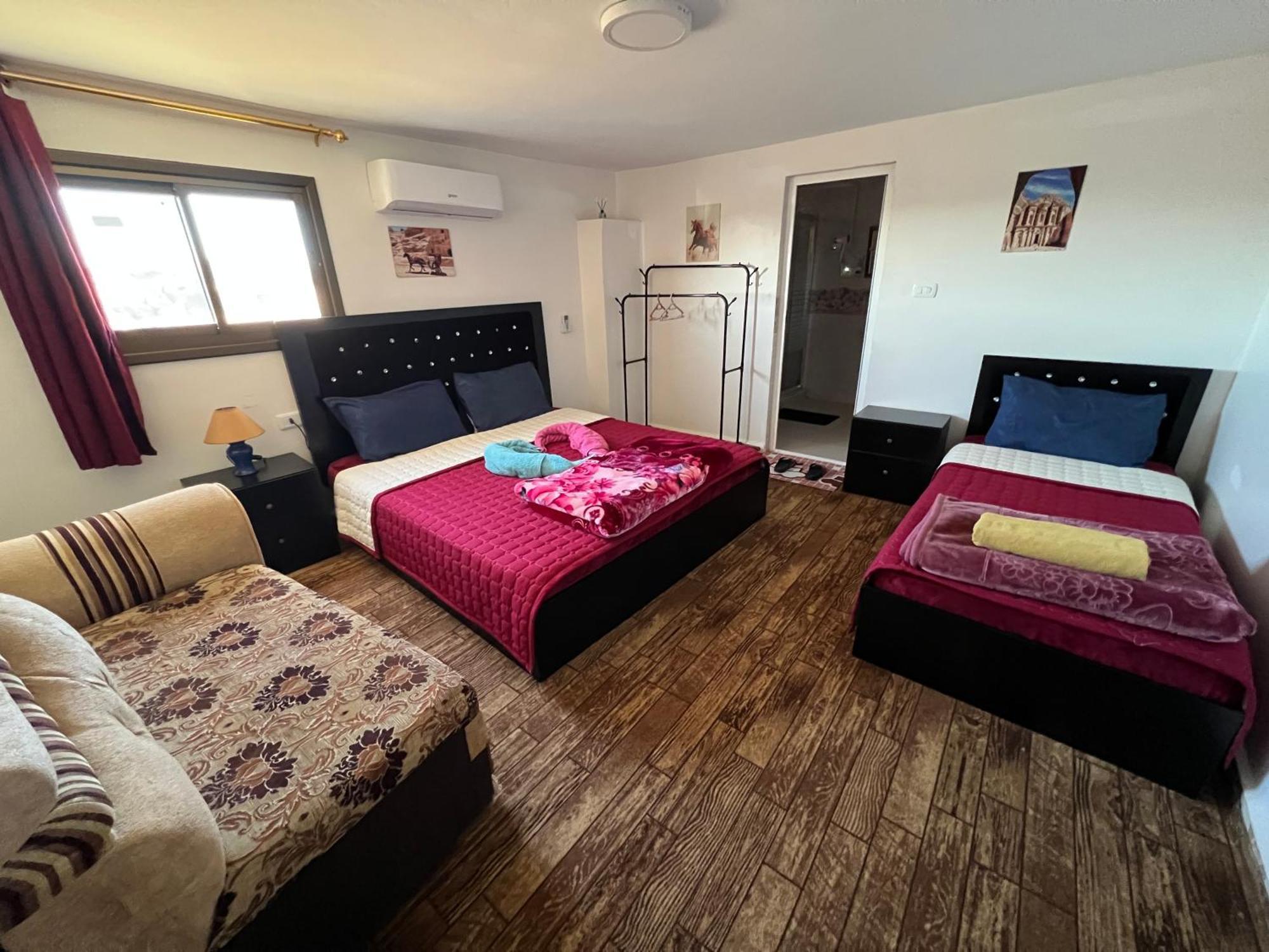 Petra Royal Ranch Bed & Breakfast Wadi Musa Exterior foto